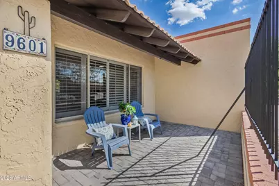9601 N 35th Place, Phoenix, AZ 85028 - Photo 6