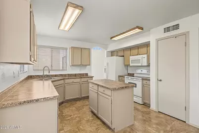 3130 W Baylor Lane, Chandler, AZ 85226 - Photo 10