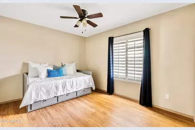 19048 N 6th Drive, Phoenix, AZ 85027 - Photo 16