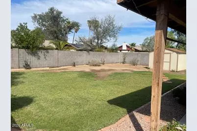 3932 W Becker Lane, Phoenix, AZ 85029 - Photo 10