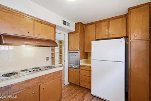 170 E Coronado Rd, Phoenix, AZ 85004 - Photo 16