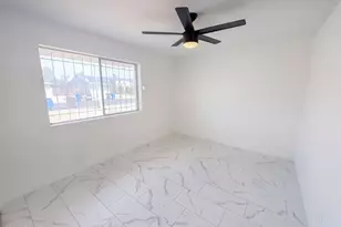 4427 W Dahlia Dr, Glendale, AZ 85304 - Photo 12