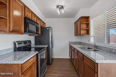 5656 W Alice Avenue, Glendale, AZ 85302 - Photo 2