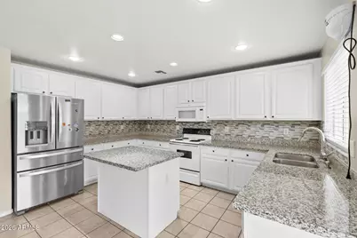 691 E Christopher Street, San Tan Valley, AZ 85140 - Photo 4