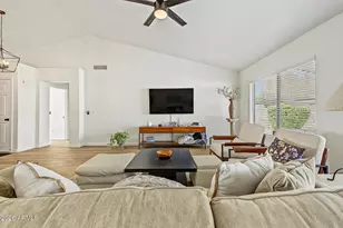 1530 E San Tan St, Chandler, AZ 85225 - Photo 6