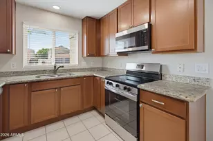 9168 W St John Rd, Peoria, AZ 85382 - Photo 10