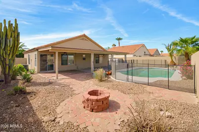 9168 W Saint John Road, Peoria, AZ 85382 - Photo 2