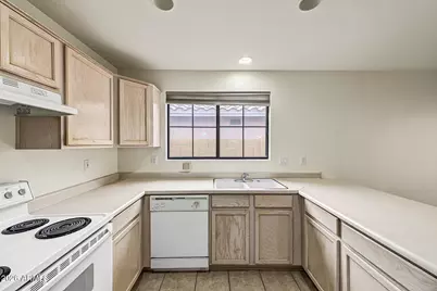 3357 E Blackhawk Drive, Phoenix, AZ 85050 - Photo 10