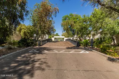 4656 N 40th Street, Phoenix, AZ 85018 - Photo 2