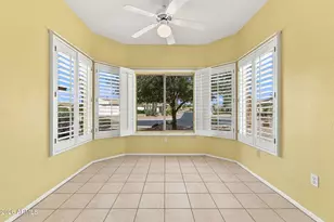 18373 N Shimmer Ln, Surprise, AZ 85374 - Photo 8
