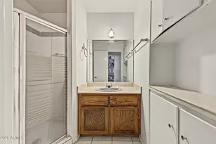 1251 N Gilbert Rd, Mesa, AZ 85203 - Photo 20