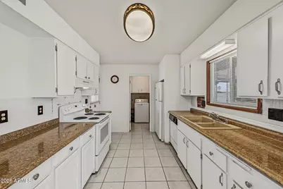 9907 W Desert Forest Circle, Sun City, AZ 85351 - Photo 4