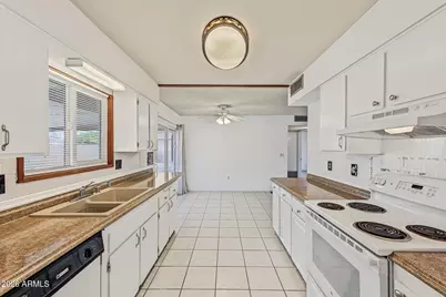 9907 W Desert Forest Circle, Sun City, AZ 85351 - Photo 18