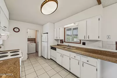 9907 W Desert Forest Circle, Sun City, AZ 85351 - Photo 16