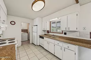 9907 W Desert Forest Cir, Sun City, AZ 85351 - Photo 16