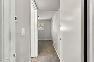 218 W Beautiful Ln, Phoenix, AZ 85041 - Photo 16
