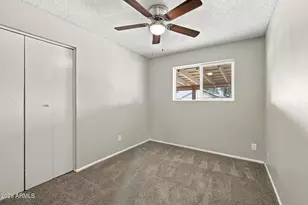 218 W Beautiful Ln, Phoenix, AZ 85041 - Photo 14