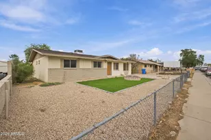 218 W Beautiful Ln, Phoenix, AZ 85041 - Photo 8