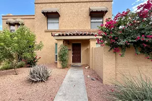 10402 N 10th St, Phoenix, AZ 85020 - Photo 1