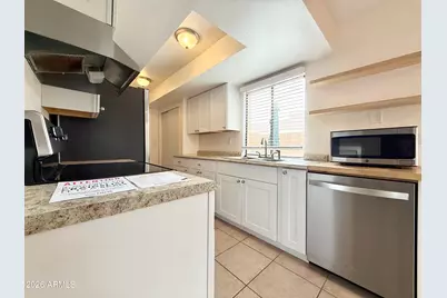 10402 N 10th Street #3, Phoenix, AZ 85020 - Photo 4