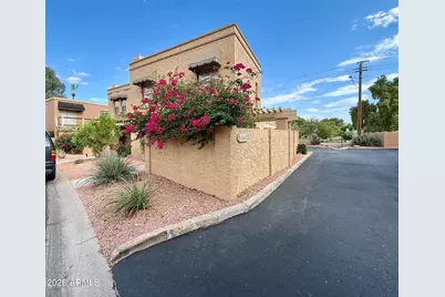 10402 N 10th Street #3, Phoenix, AZ 85020 - Photo 2