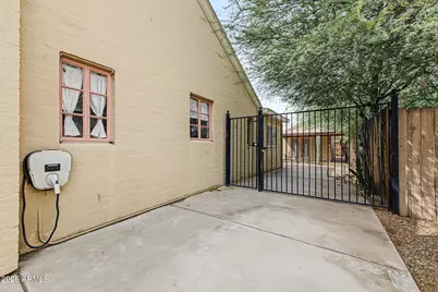 1126 W Willetta Street, Phoenix, AZ 85007 - Photo 32