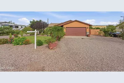 723 S Saguaro Drive, Apache Junction, AZ 85120 - Photo 4