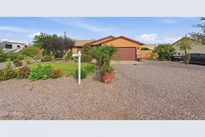 723 S Saguaro Drive, Apache Junction, AZ 85120 - Photo 2