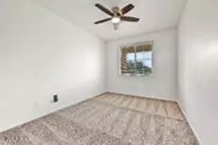 15854 W Mauna Loa Ln, Surprise, AZ 85379 - Photo 16