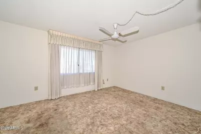 21002 N Welk Drive, Sun City, AZ 85373 - Photo 6