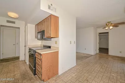 21002 N Welk Drive, Sun City, AZ 85373 - Photo 4
