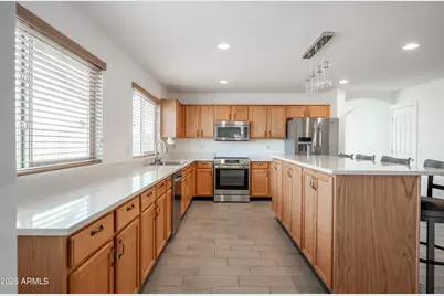 15946 W Marconi Avenue, Surprise, AZ 85374 - Photo 32