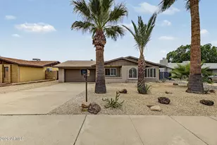 817 E Cheryl Dr, Phoenix, AZ 85020 - Photo 2