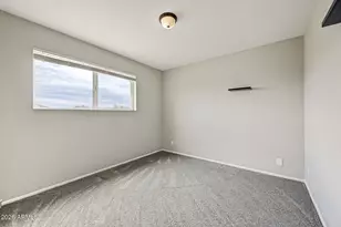 817 E Cheryl Dr, Phoenix, AZ 85020 - Photo 28