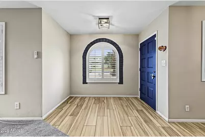 817 E Cheryl Drive, Phoenix, AZ 85020 - Photo 8