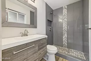 817 E Cheryl Dr, Phoenix, AZ 85020 - Photo 22