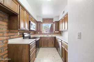 4430 E Hubbell St, Phoenix, AZ 85008 - Photo 8