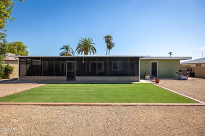 11035 W Oak Ridge Drive, Sun City, AZ 85351 - Photo 2