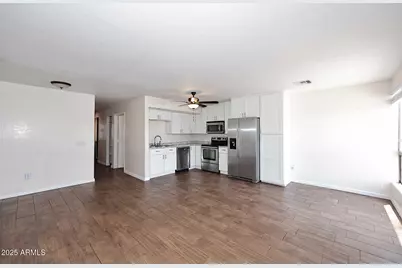 532 W 9th Street #Apt 201, Mesa, AZ 85201 - Photo 8