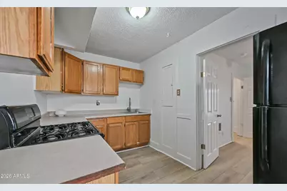2102 W Adams Street, Phoenix, AZ 85009 - Photo 10