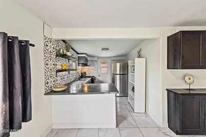 2418 E Mobile Lane, Phoenix, AZ 85040 - Photo 8