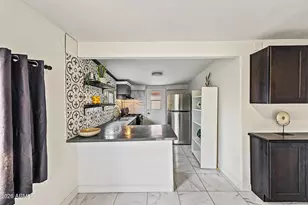 2418 E Mobile Ln, Phoenix, AZ 85040 - Photo 8