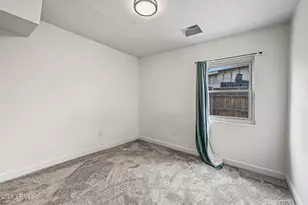 2418 E Mobile Ln, Phoenix, AZ 85040 - Photo 16