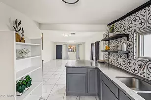2418 E Mobile Ln, Phoenix, AZ 85040 - Photo 10