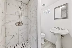 2418 E Mobile Ln, Phoenix, AZ 85040 - Photo 14