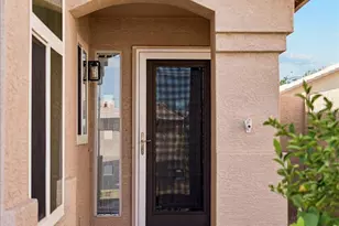 5985 W Geronimo Ct, Chandler, AZ 85226 - Photo 2