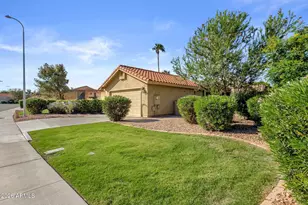 1370 N Tamarisk Dr, Chandler, AZ 85224 - Photo 2