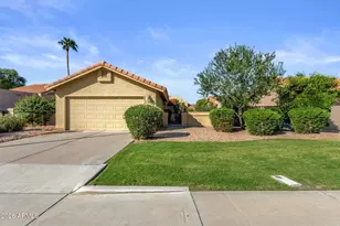 1370 N Tamarisk Dr, Chandler, AZ 85224 - Photo 1