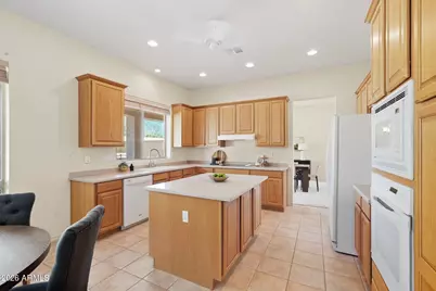 2944 W Eastman Drive, Anthem, AZ 85086 - Photo 18
