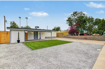 7727 W Weldon Avenue, Phoenix, AZ 85033 - Photo 2